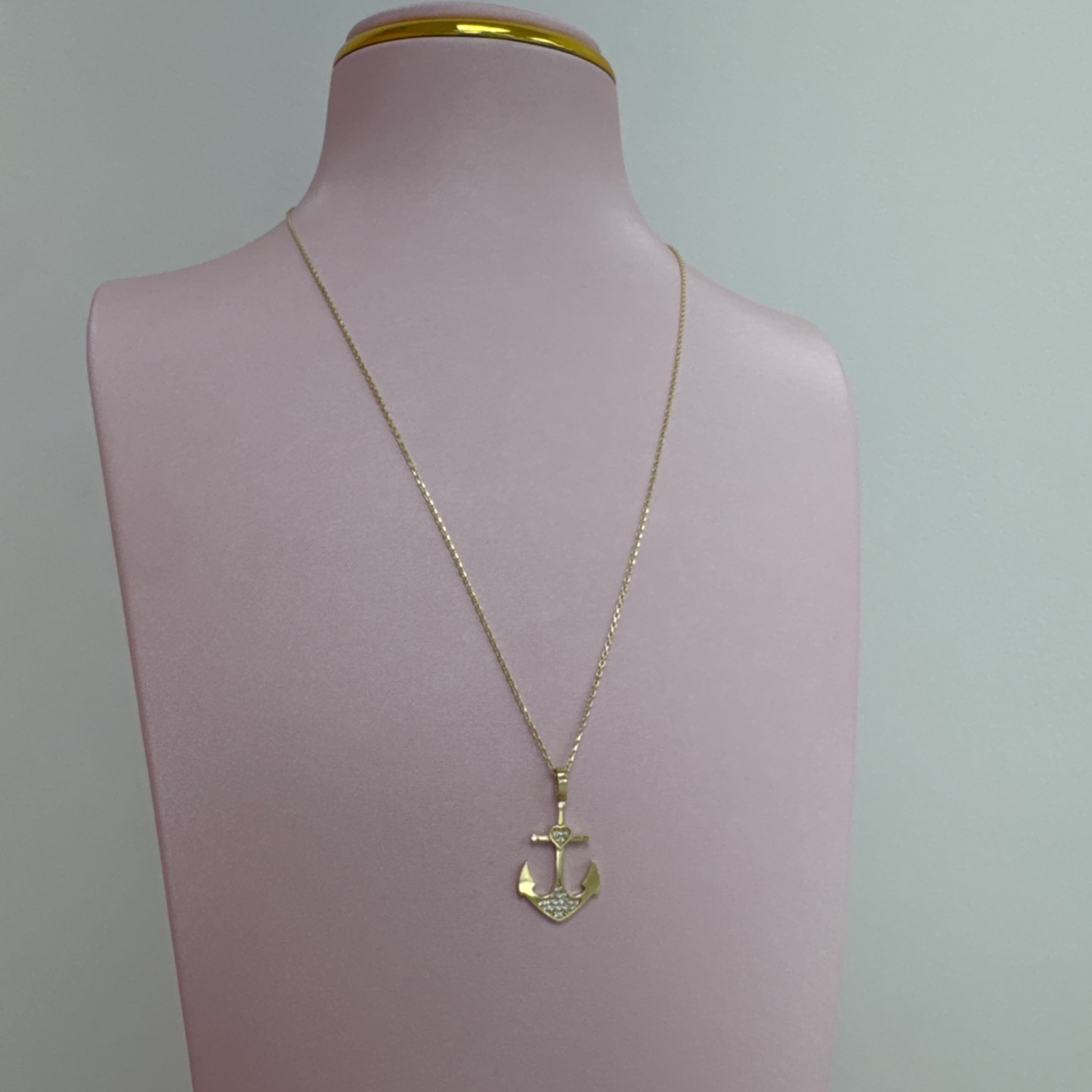 Elegant chain & anchor pendant 10KT