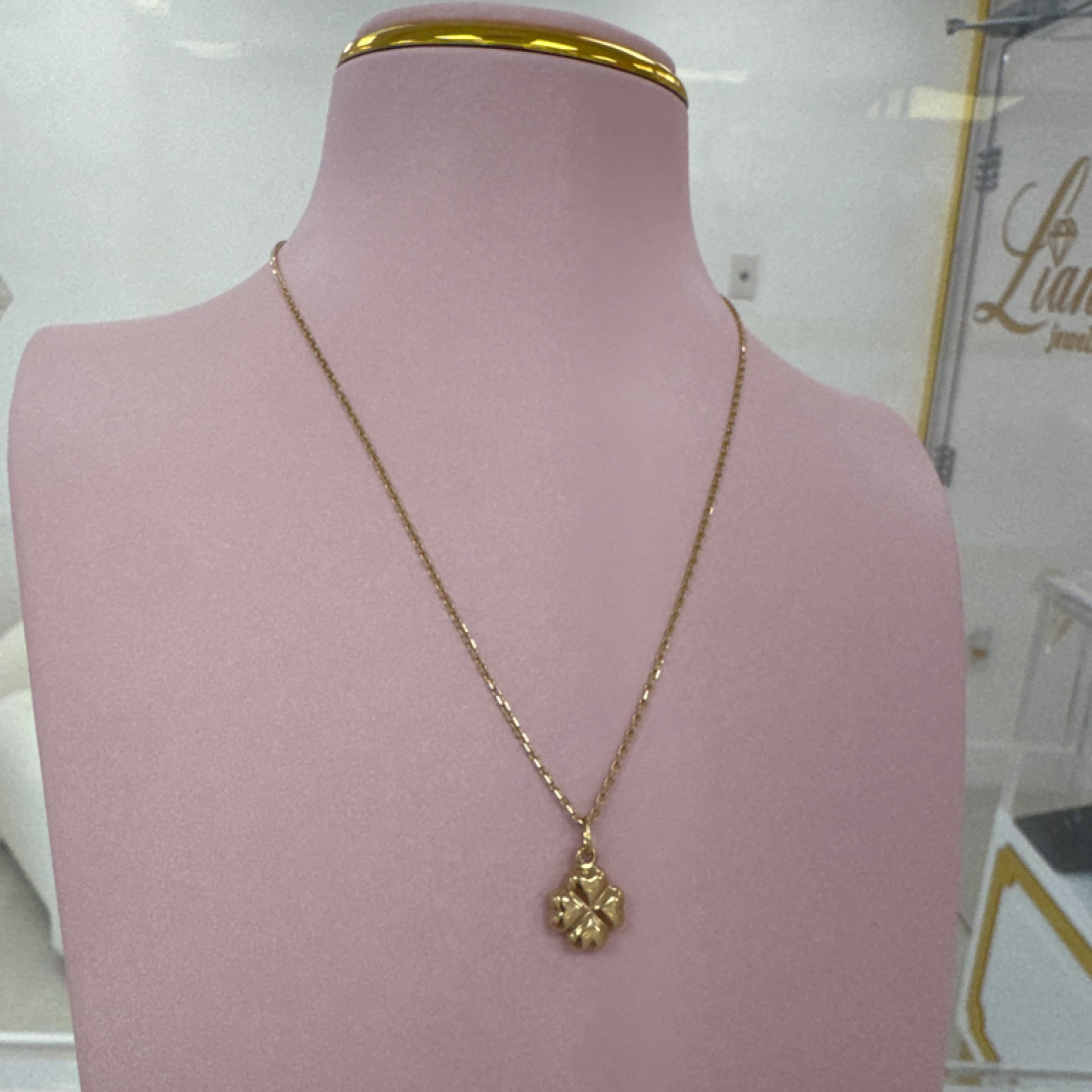 Elegant chain & trébol hearts pendant 14KT
