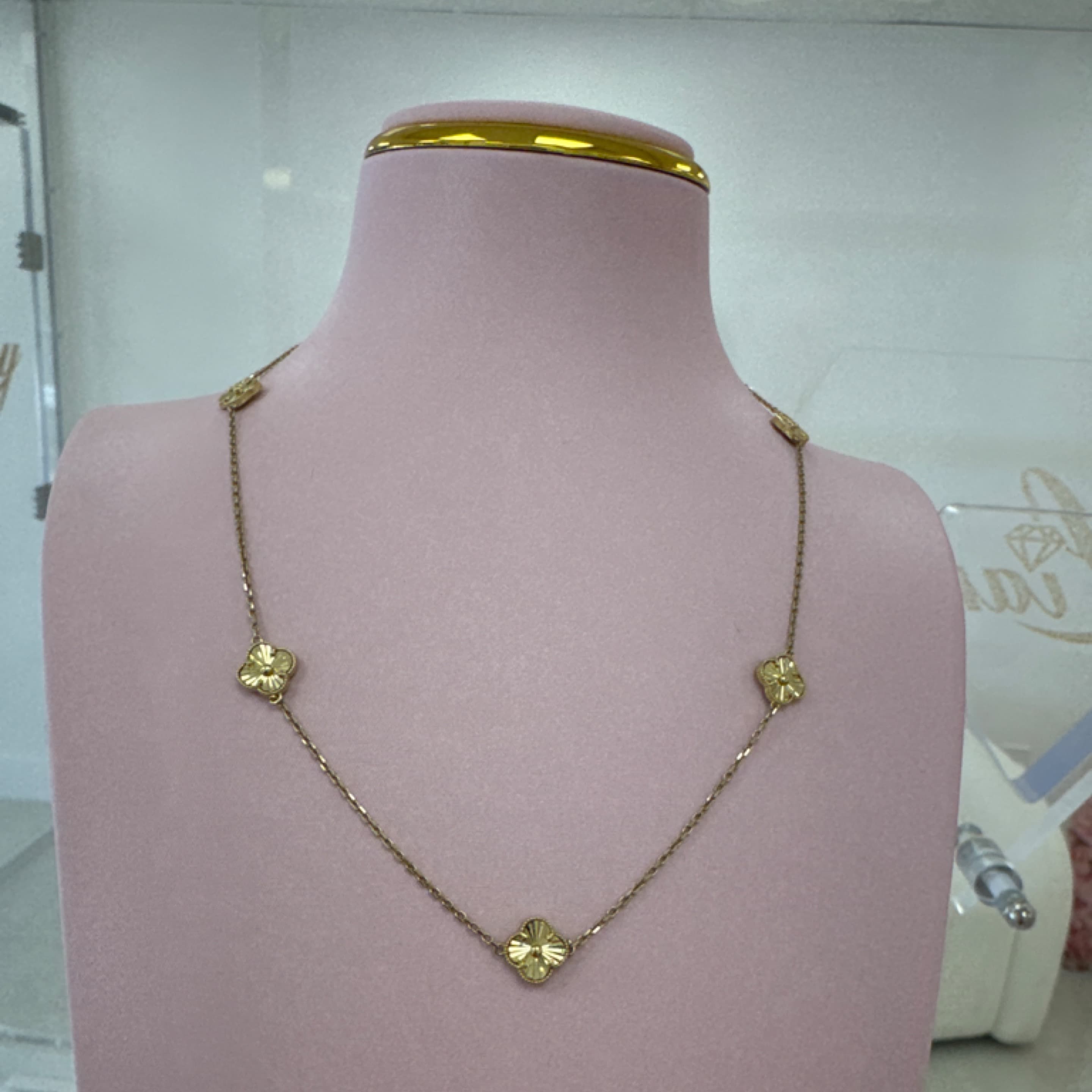 Golden small Flowers chain 10KT