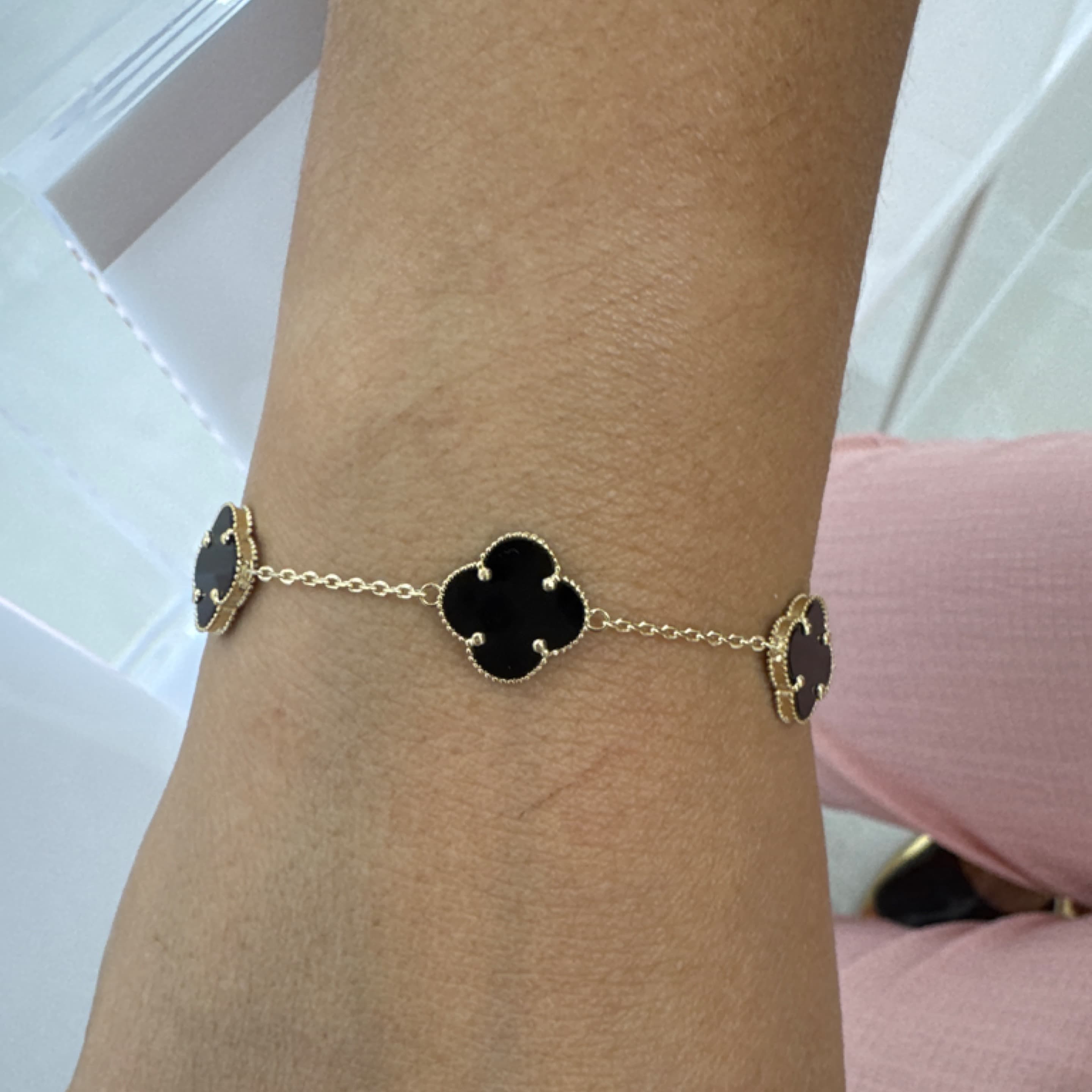 Black Flowers bracelet 10KT