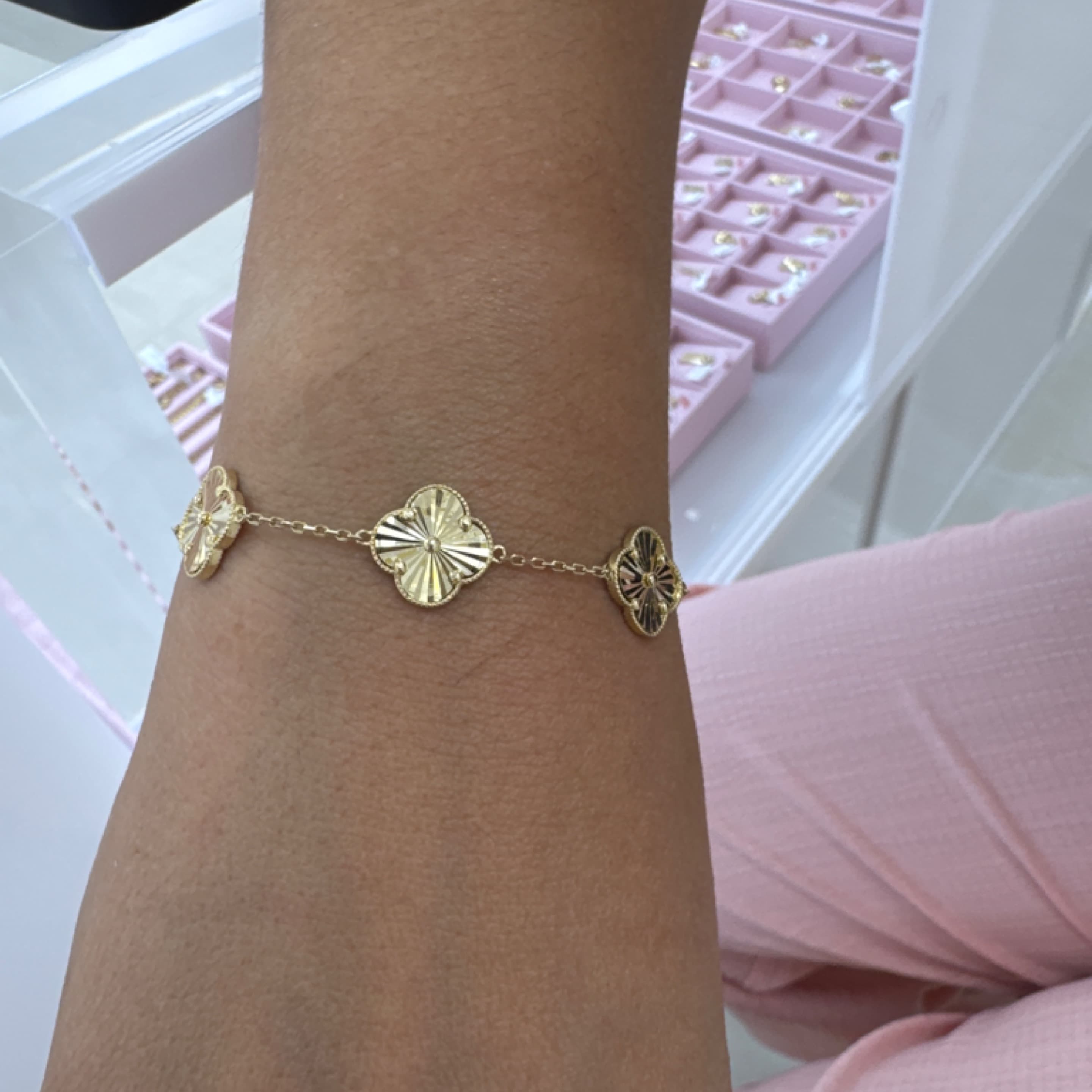 Golden big Flowers bracelet 10KT