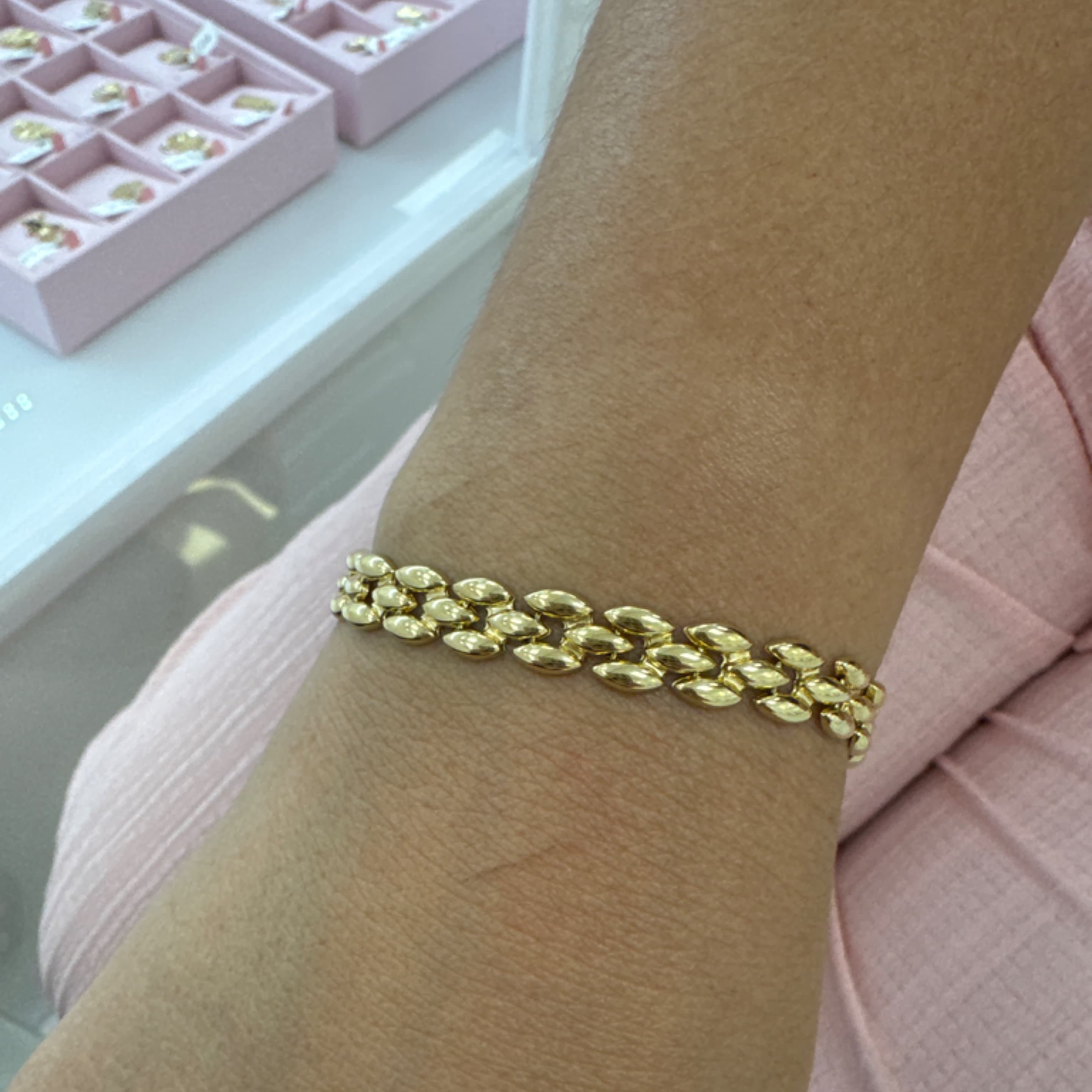 Elegant woman bracelet 14KT