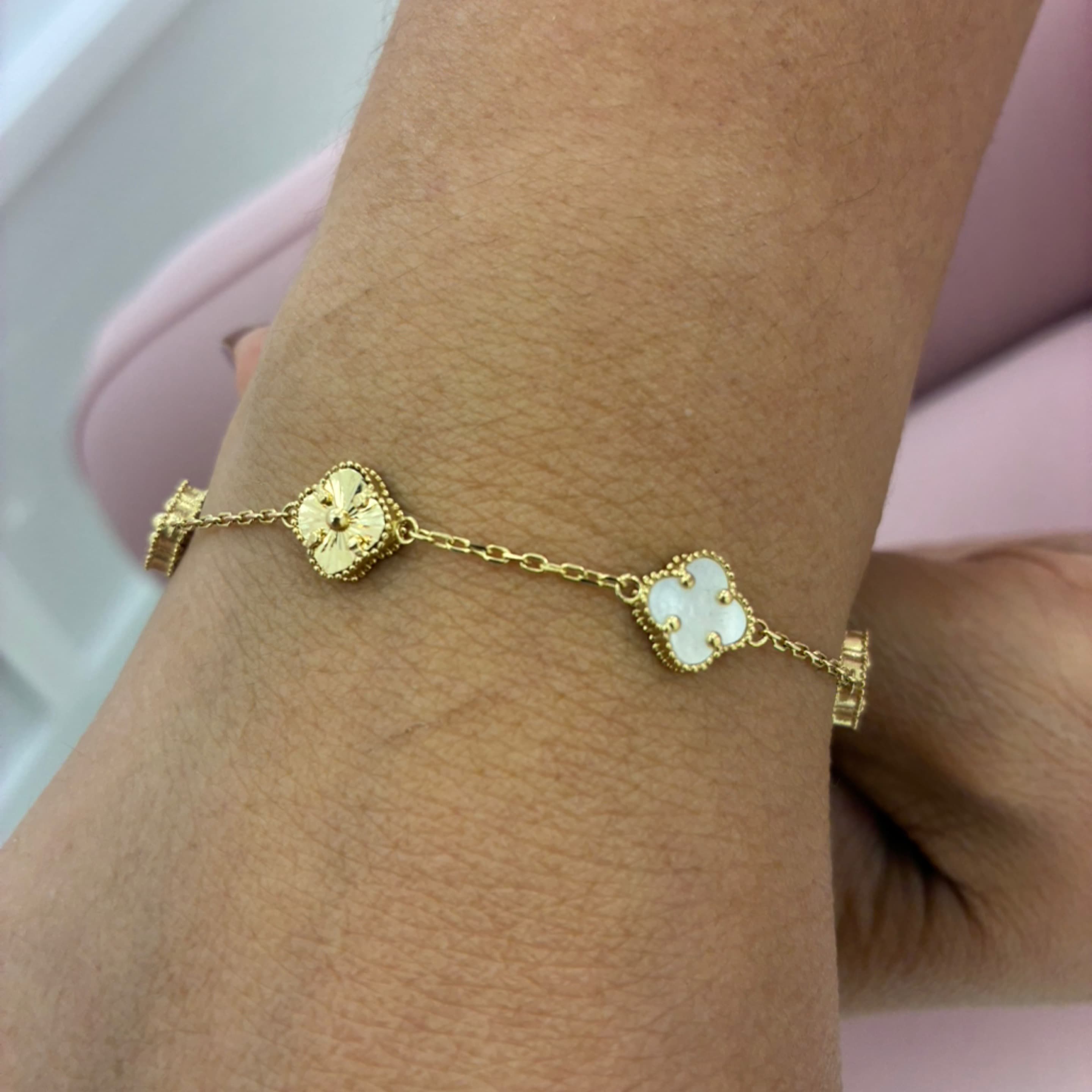 Golden & White Flowers bracelet 14KT