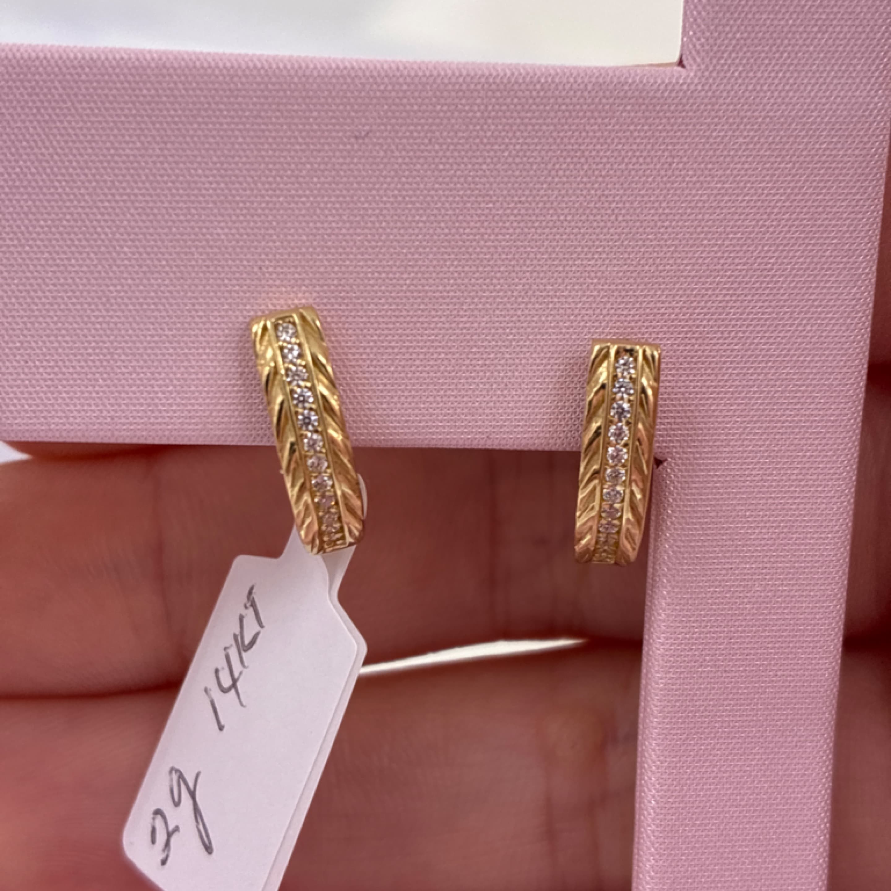 Leaf Hoop with ZC 14KT