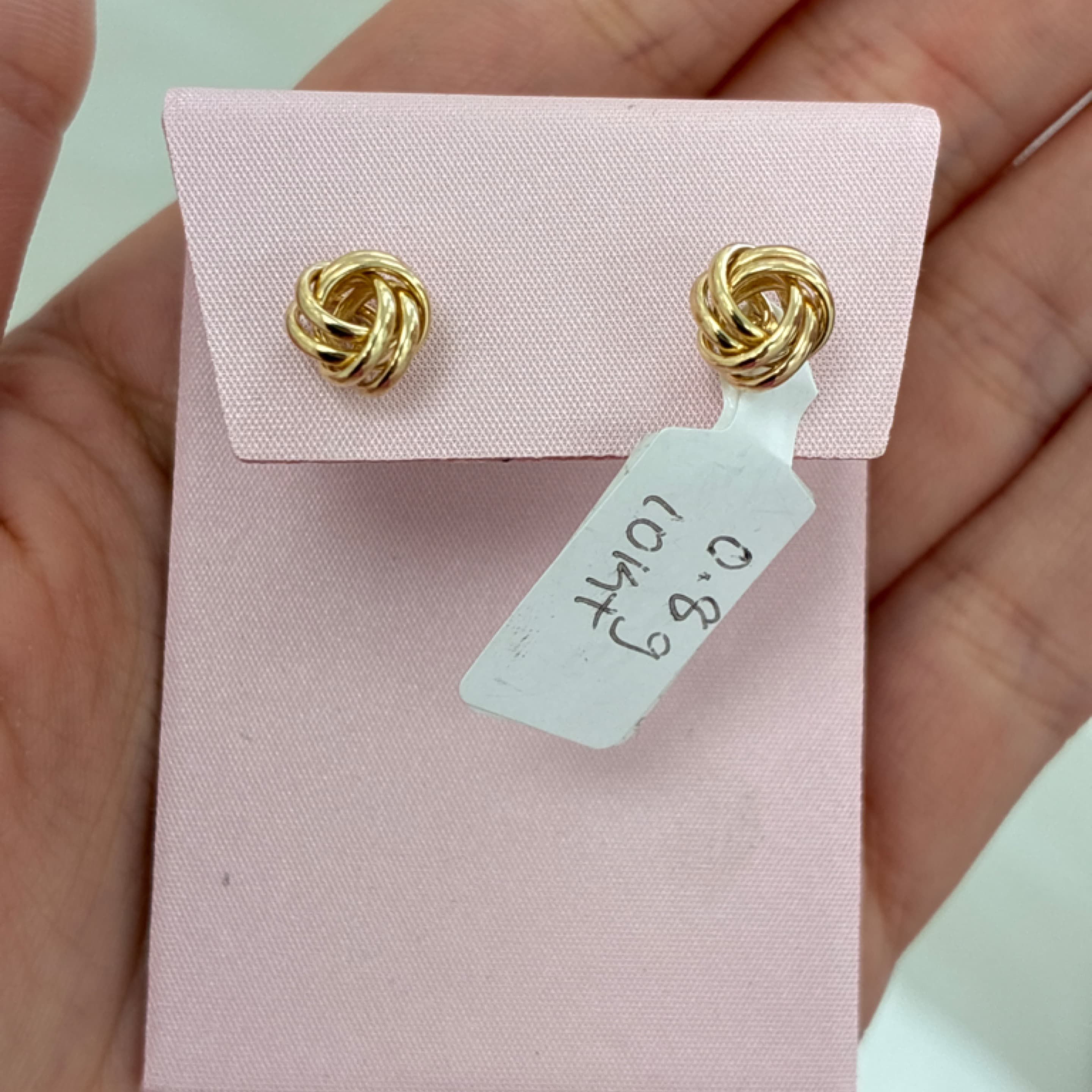 Knot earring 10KT