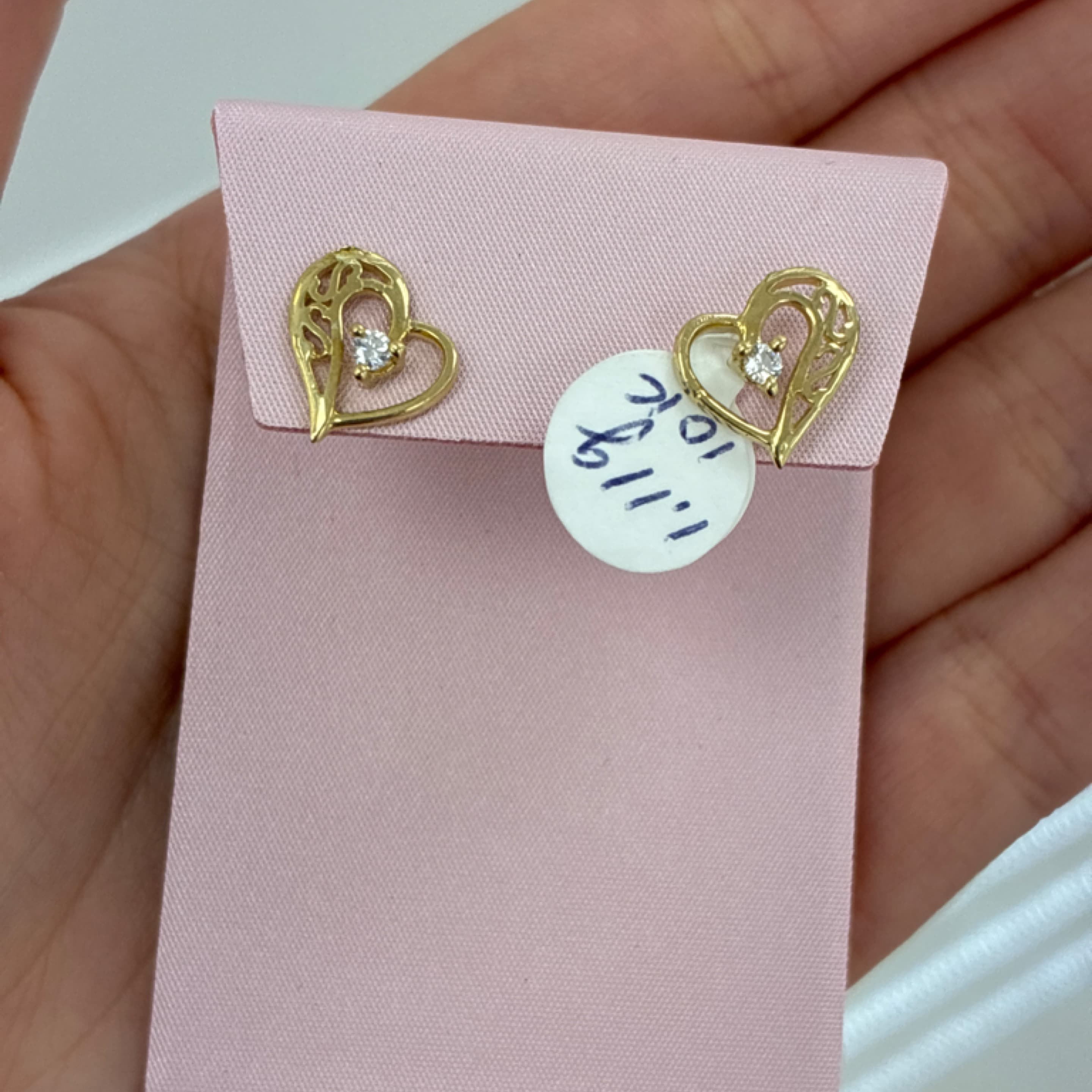 Heart earrings with design 10KT