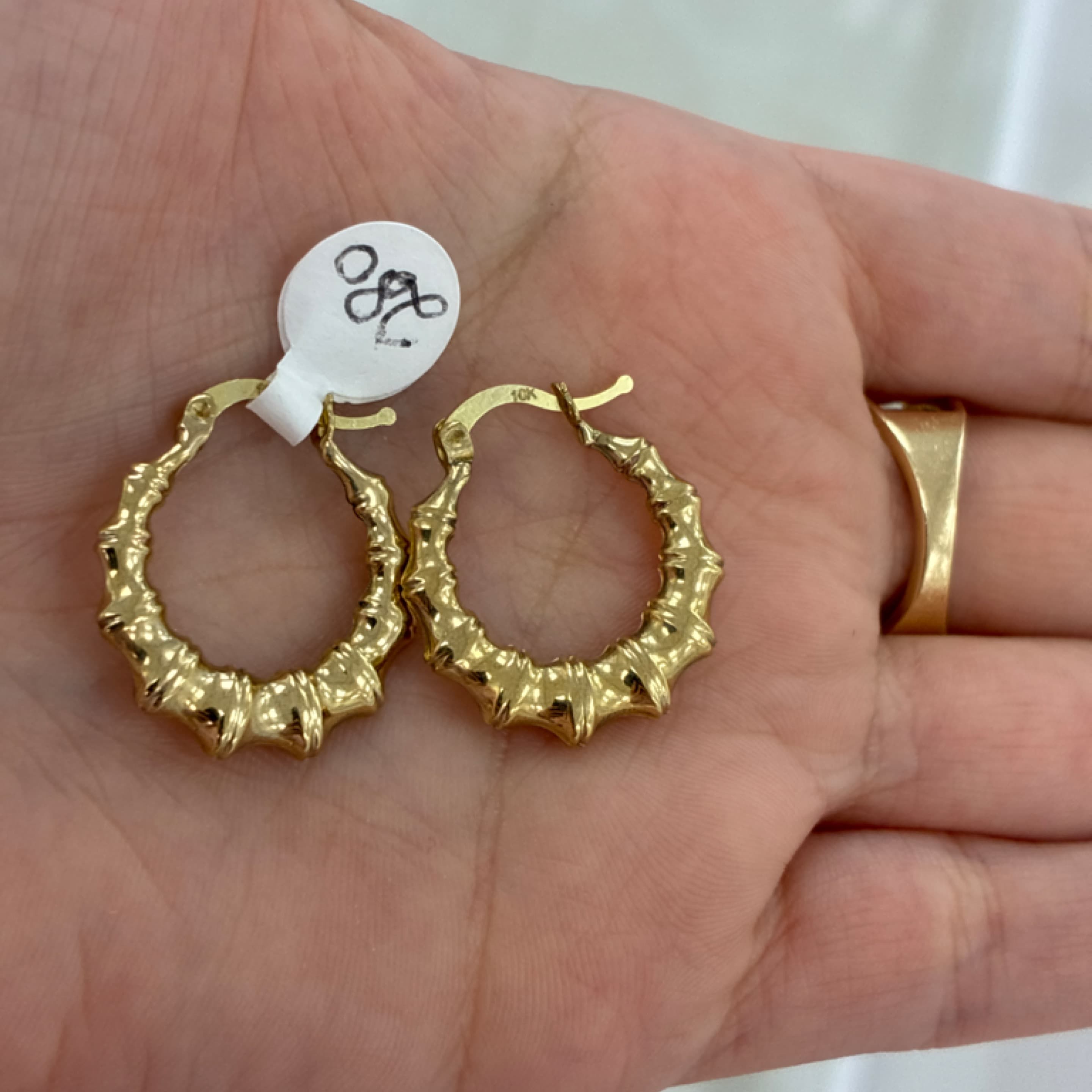 Medium hoop turned 10KT